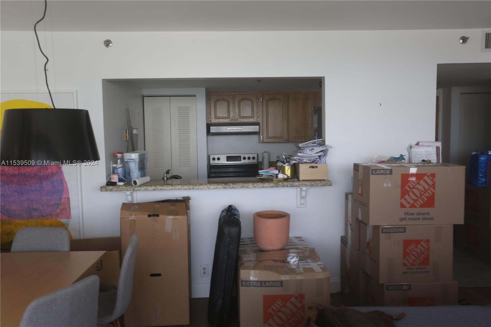 7601 E Treasure Dr 1216, North Bay Village, Florida 33141, 2 Bedrooms Bedrooms, ,2 BathroomsBathrooms,Residential,For Sale,7601 E Treasure Dr 1216,A11539509