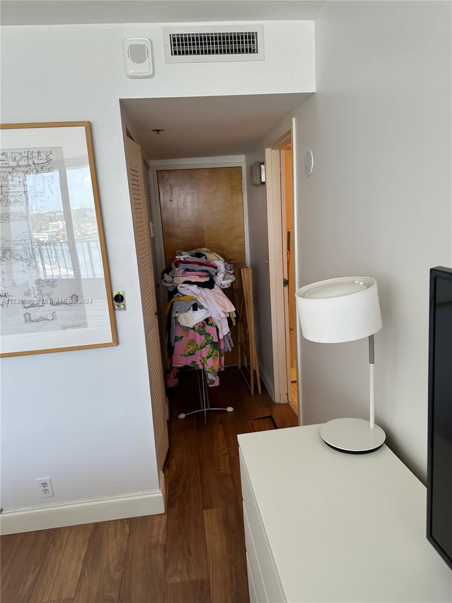 7601 E Treasure Dr 1216, North Bay Village, Florida 33141, 2 Bedrooms Bedrooms, ,2 BathroomsBathrooms,Residential,For Sale,7601 E Treasure Dr 1216,A11539509