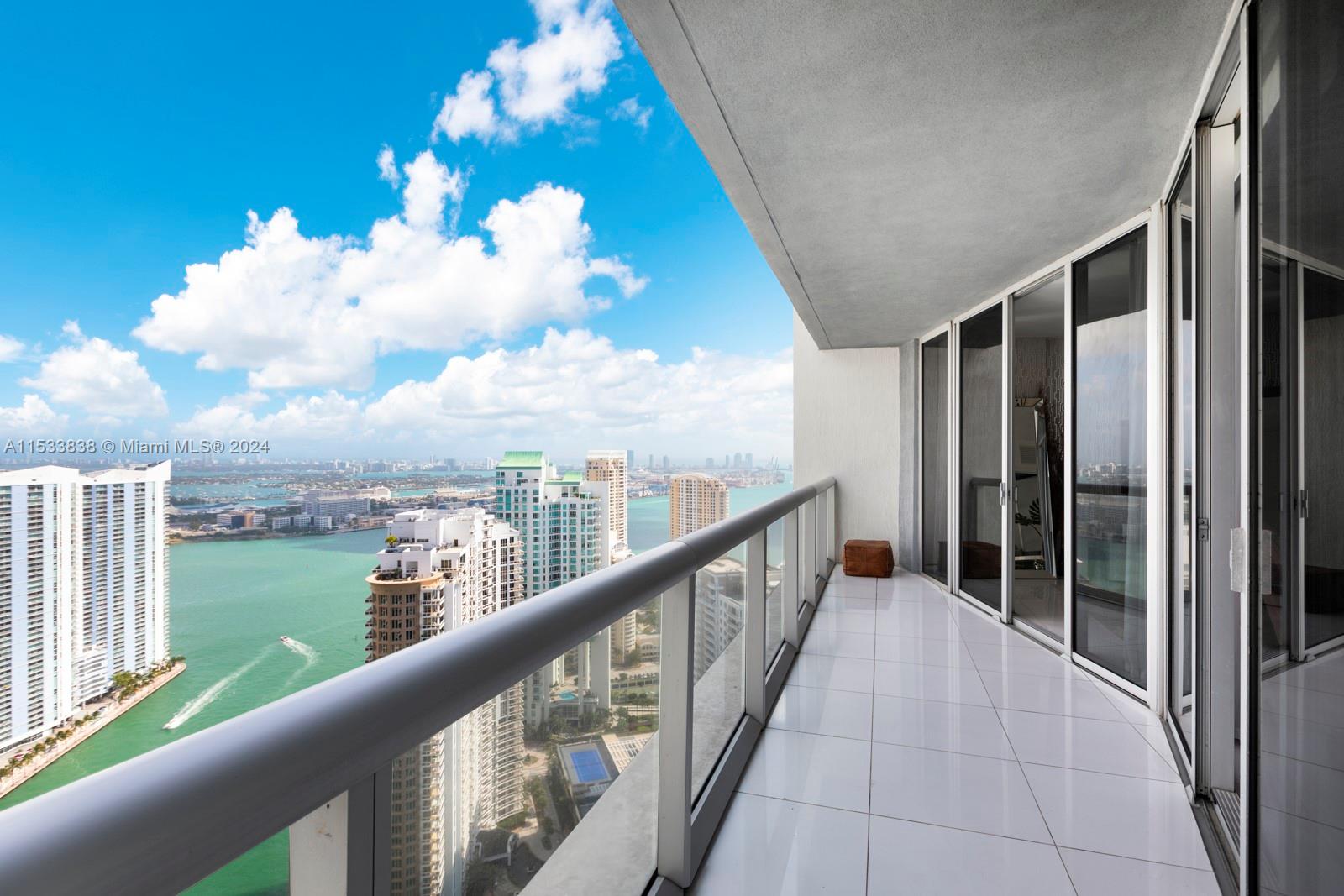 495 Brickell Ave 4706, Miami, Florida 33131, 1 Bedroom Bedrooms, ,1 BathroomBathrooms,Residential,For Sale,495 Brickell Ave 4706,A11533838