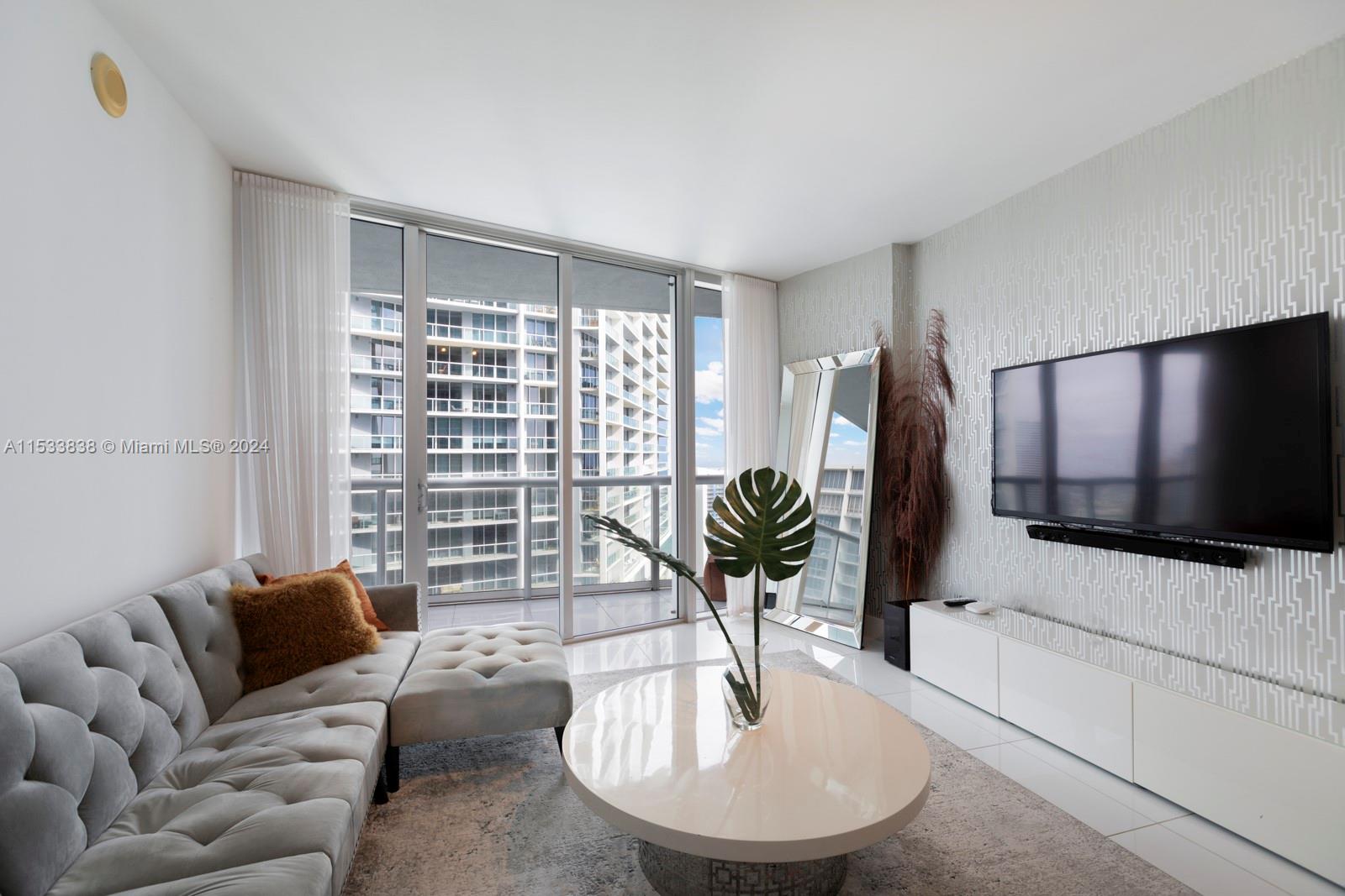 495 Brickell Ave 4706, Miami, Florida 33131, 1 Bedroom Bedrooms, ,1 BathroomBathrooms,Residential,For Sale,495 Brickell Ave 4706,A11533838