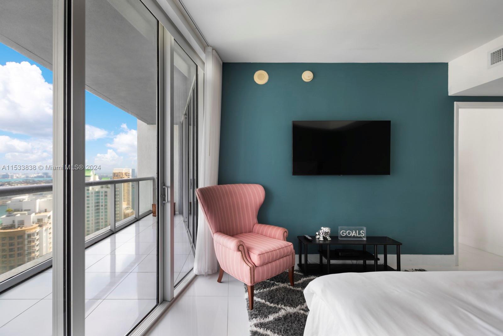 495 Brickell Ave 4706, Miami, Florida 33131, 1 Bedroom Bedrooms, ,1 BathroomBathrooms,Residential,For Sale,495 Brickell Ave 4706,A11533838