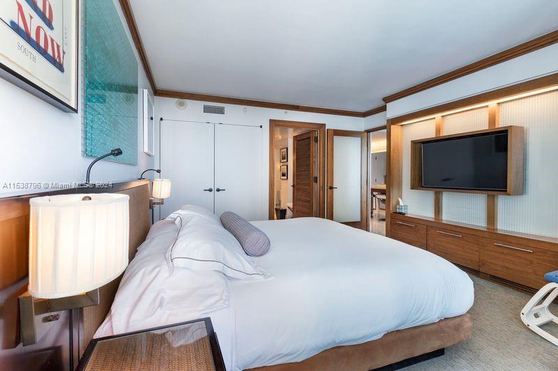 6801 Collins Ave 610, Miami Beach, Florida 33141, 1 Bedroom Bedrooms, ,1 BathroomBathrooms,Residentiallease,For Rent,6801 Collins Ave 610,A11538796