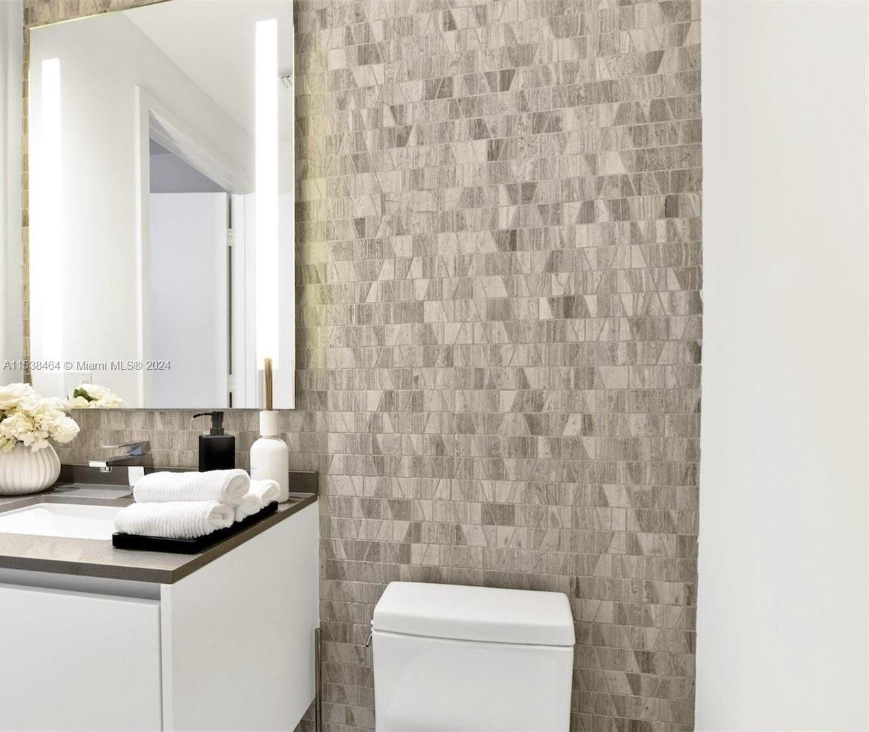 68 SE 6th St 807, Miami, Florida 33131, 2 Bedrooms Bedrooms, ,2 BathroomsBathrooms,Residentiallease,For Rent,68 SE 6th St 807,A11538464