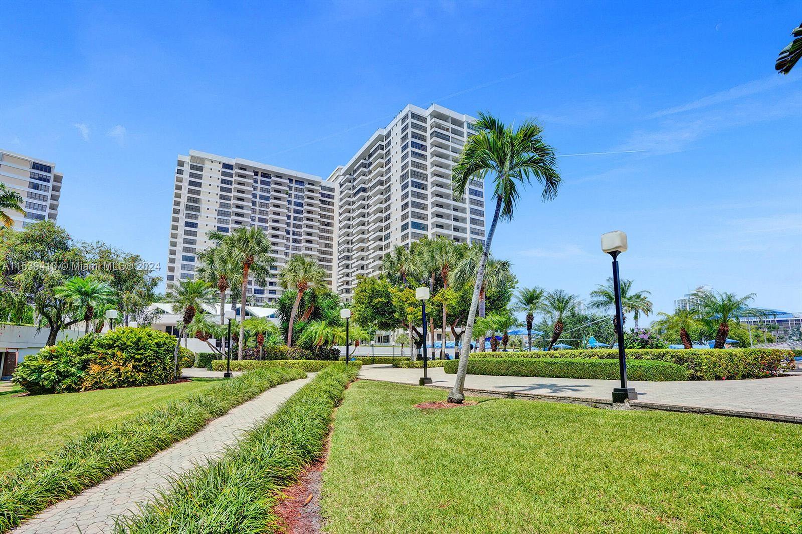 2500 Parkview Dr 1504, Hallandale Beach, Florida 33009, 1 Bedroom Bedrooms, ,1 BathroomBathrooms,Residential,For Sale,2500 Parkview Dr 1504,A11539410