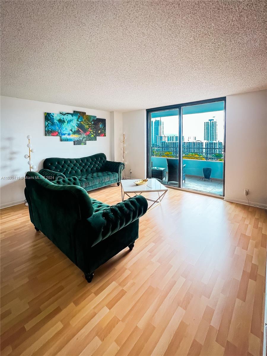 2500 Parkview Dr 1504, Hallandale Beach, Florida 33009, 1 Bedroom Bedrooms, ,1 BathroomBathrooms,Residential,For Sale,2500 Parkview Dr 1504,A11539410