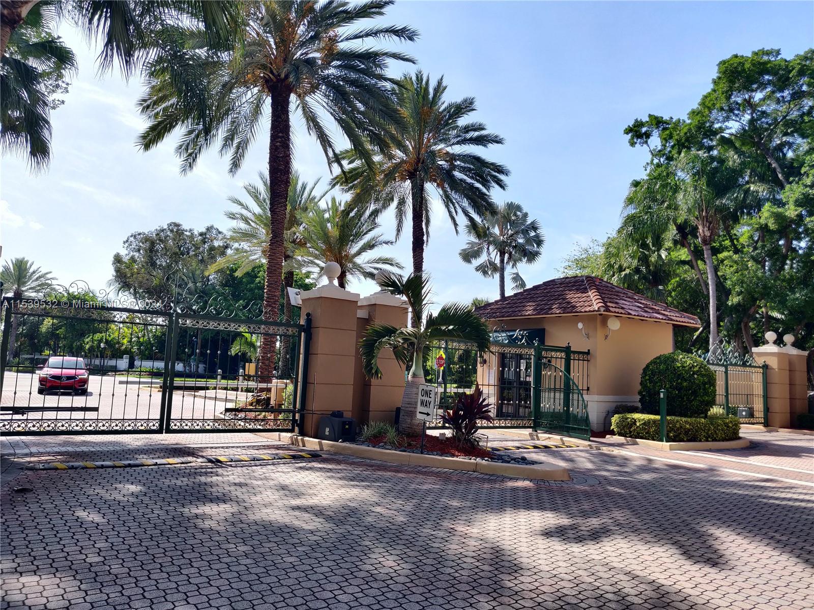 19999 Country Club Dr, Aventura, FL, 33180 United States, 3 Bedrooms Bedrooms, ,2 BathroomsBathrooms,Residential,For Sale,Country Club Dr,A11539532