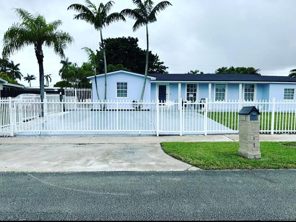 5920 SW 116th Ave  For Sale A11536195, FL