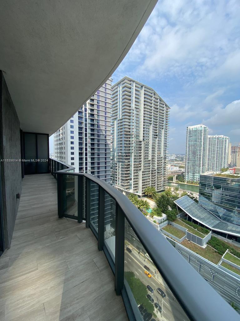 45 SW 9th St 2601, Miami, Florida 33130, 2 Bedrooms Bedrooms, ,2 BathroomsBathrooms,Residentiallease,For Rent,45 SW 9th St 2601,A11539614