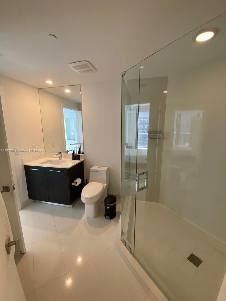 45 SW 9th St 2601, Miami, Florida 33130, 2 Bedrooms Bedrooms, ,2 BathroomsBathrooms,Residentiallease,For Rent,45 SW 9th St 2601,A11539614
