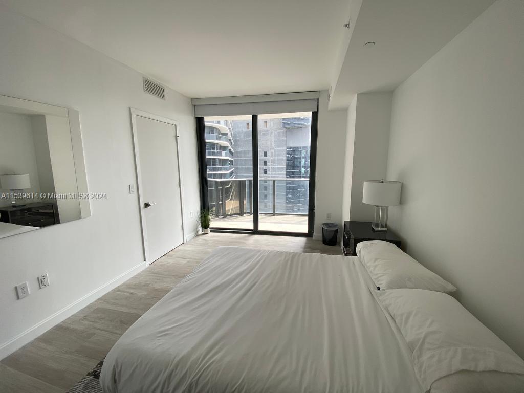45 SW 9th St 2601, Miami, Florida 33130, 2 Bedrooms Bedrooms, ,2 BathroomsBathrooms,Residentiallease,For Rent,45 SW 9th St 2601,A11539614