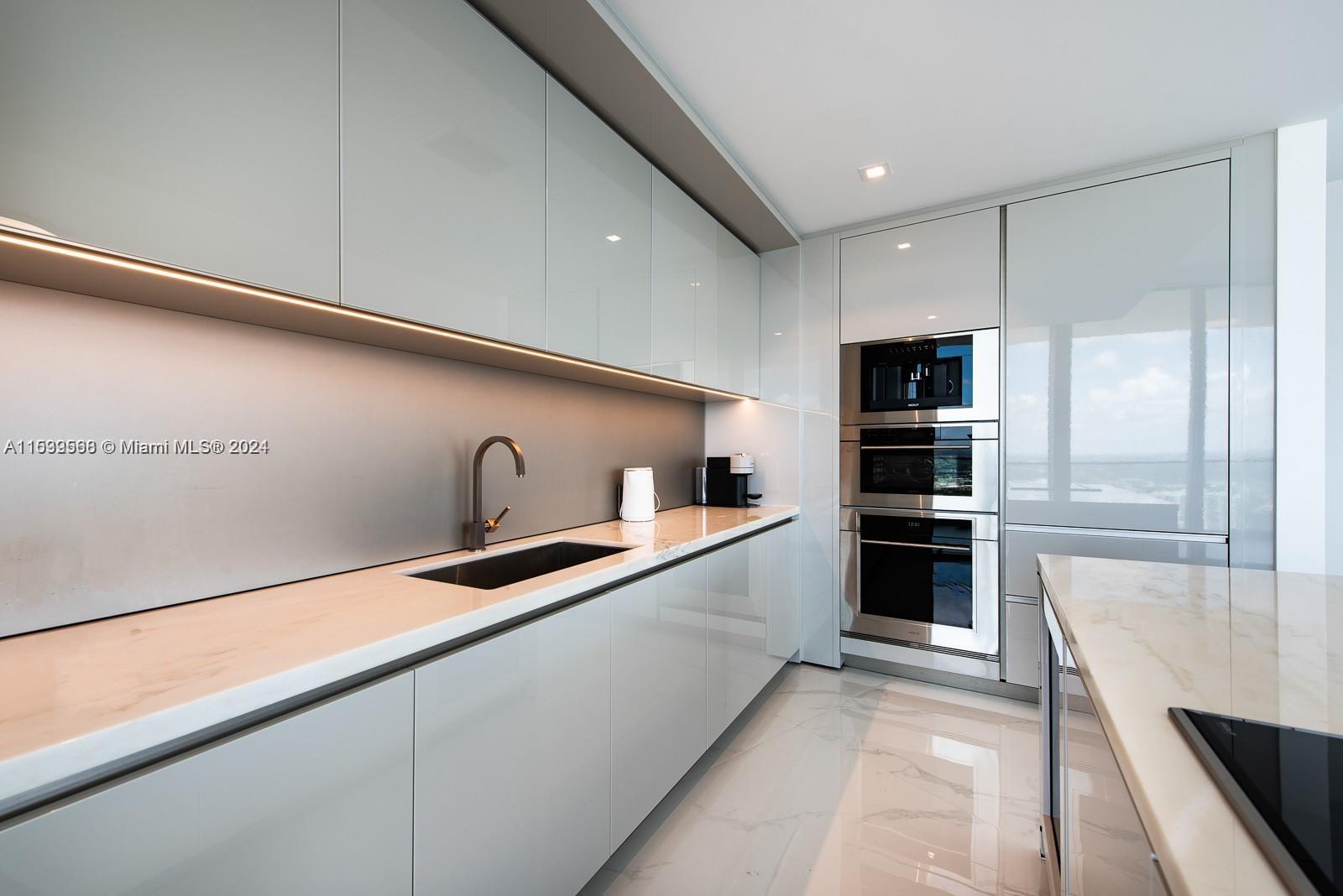 18975 Collins Ave 4605, Sunny Isles Beach, FL 33160, 2 Bedrooms Bedrooms, ,2 BathroomsBathrooms,Residential,For Sale,Collins Ave,A11539568