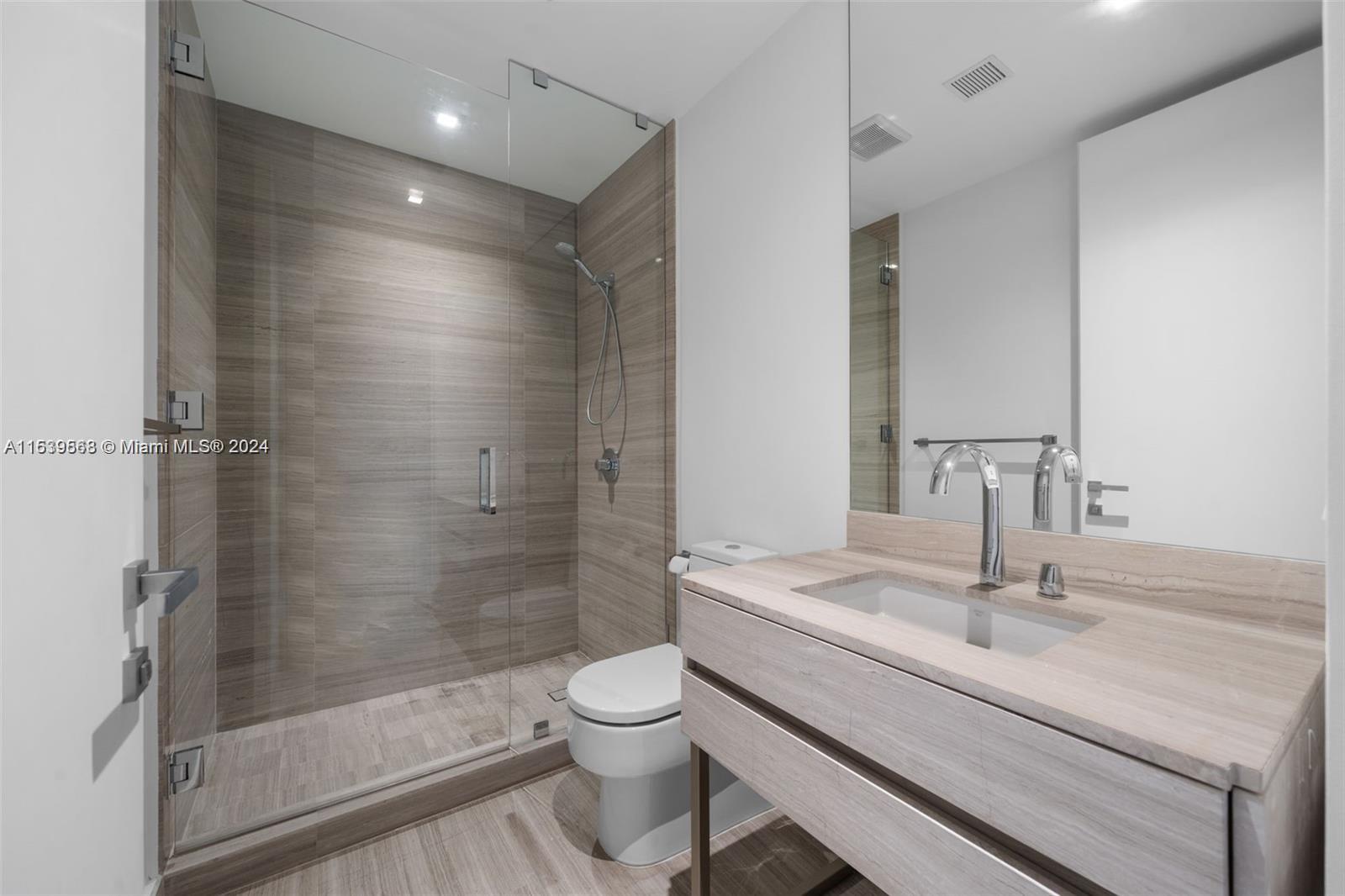 18975 Collins Ave 4605, Sunny Isles Beach, FL 33160, 2 Bedrooms Bedrooms, ,2 BathroomsBathrooms,Residential,For Sale,Collins Ave,A11539568