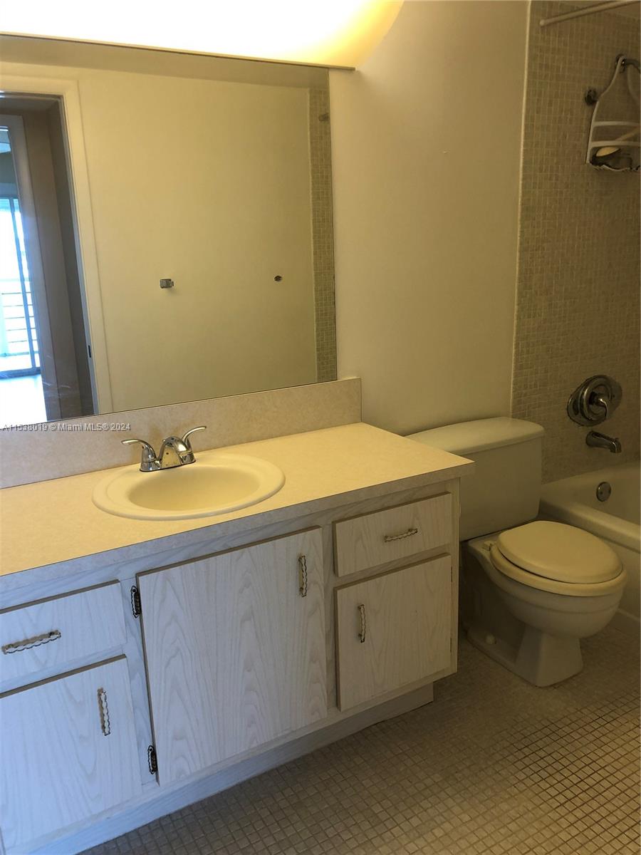 1865 S Ocean Dr 12N, Hallandale Beach, Florida 33009, 1 Bedroom Bedrooms, ,2 BathroomsBathrooms,Residentiallease,For Rent,1865 S Ocean Dr 12N,A11538019