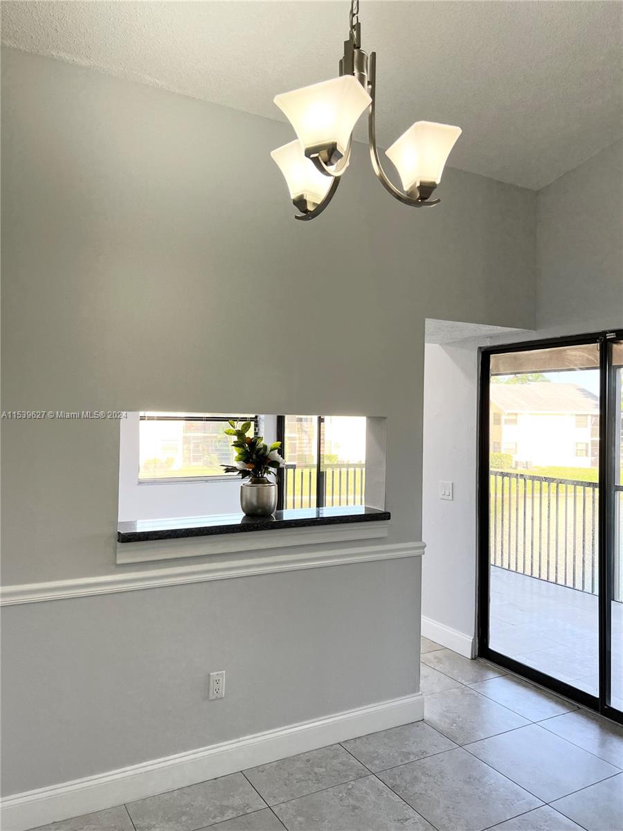 1017 Washington Cir 1017A, Homestead, Florida 33034, 3 Bedrooms Bedrooms, ,2 BathroomsBathrooms,Residentiallease,For Rent,1017 Washington Cir 1017A,A11539627