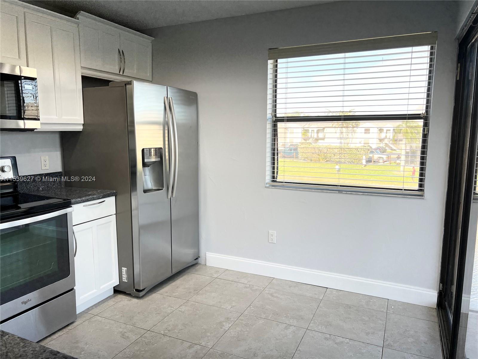 1017 Washington Cir 1017A, Homestead, Florida 33034, 3 Bedrooms Bedrooms, ,2 BathroomsBathrooms,Residentiallease,For Rent,1017 Washington Cir 1017A,A11539627