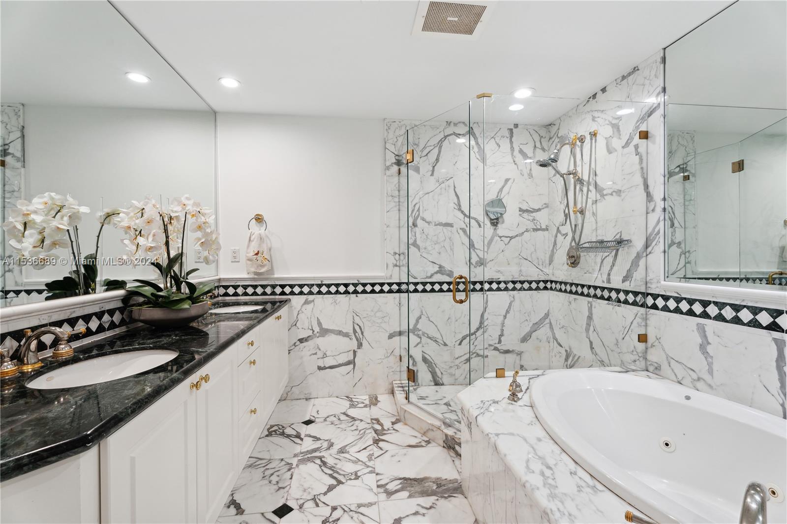 10225 Collins Ave, Bal Harbour, FL, 33154 United States, 3 Bedrooms Bedrooms, ,4 BathroomsBathrooms,Residential,For Sale,Collins Ave,A11536689