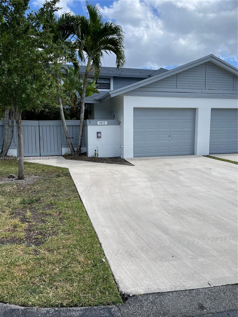 9852 NW 52nd Ln #. For Sale A11539637, FL