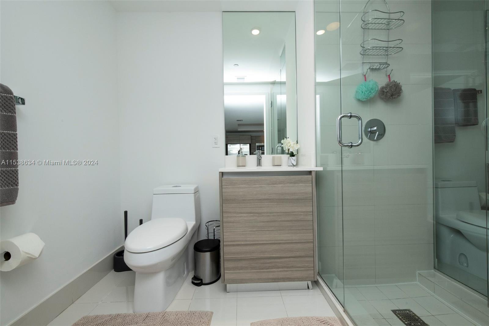 121 NE 34th St 3006, Miami, Florida 33137, 1 Bedroom Bedrooms, ,1 BathroomBathrooms,Residentiallease,For Rent,121 NE 34th St 3006,A11538634