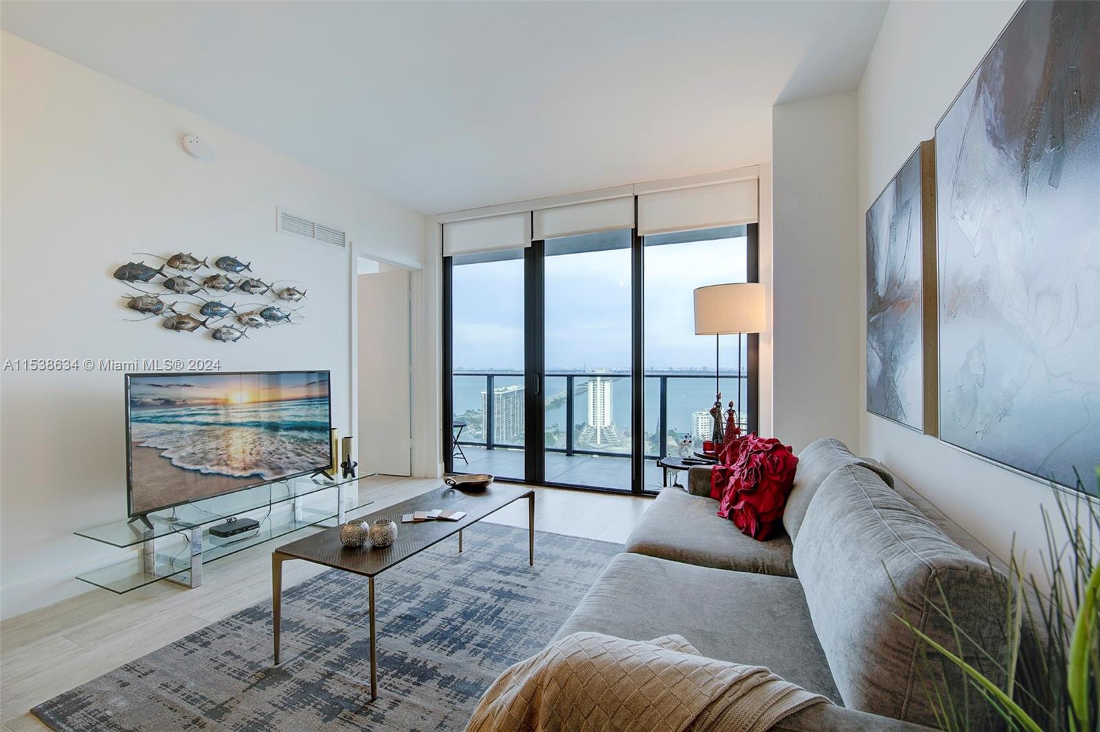 121 NE 34th St 3006, Miami, Florida 33137, 1 Bedroom Bedrooms, ,1 BathroomBathrooms,Residentiallease,For Rent,121 NE 34th St 3006,A11538634