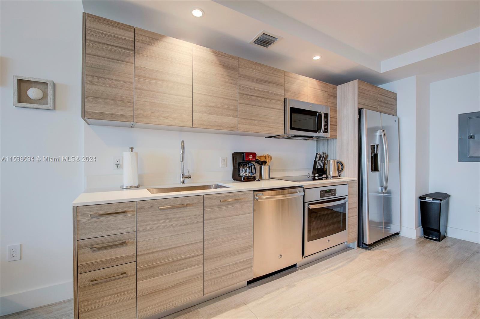 121 NE 34th St 3006, Miami, Florida 33137, 1 Bedroom Bedrooms, ,1 BathroomBathrooms,Residentiallease,For Rent,121 NE 34th St 3006,A11538634