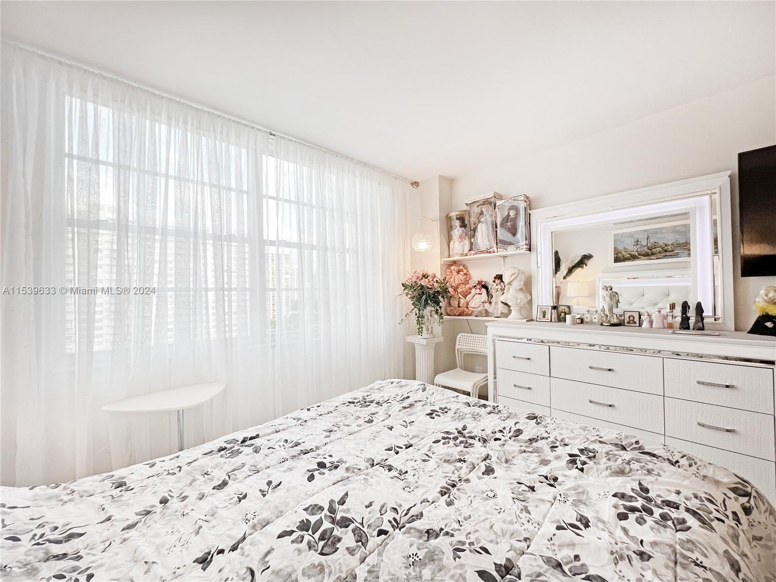 2801 183rd St, Aventura, FL, 33160 United States, 1 Bedroom Bedrooms, ,1 BathroomBathrooms,Residential,For Sale,183rd St,A11539633