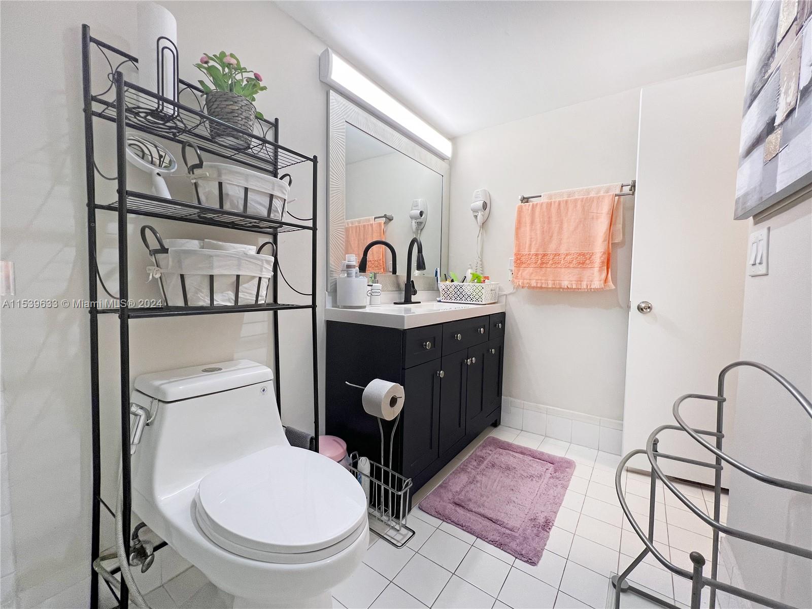 2801 183rd St, Aventura, FL, 33160 United States, 1 Bedroom Bedrooms, ,1 BathroomBathrooms,Residential,For Sale,183rd St,A11539633