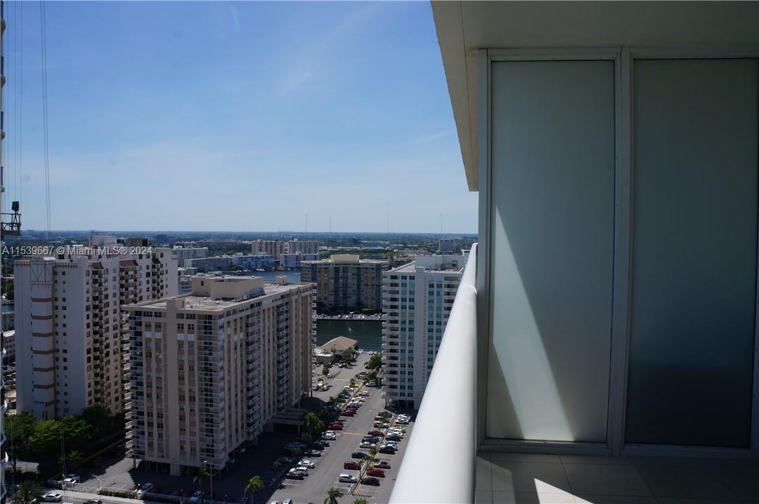 1830 S OCEAN DR 2305, Hallandale Beach, Florida 33009, 1 Bedroom Bedrooms, ,1 BathroomBathrooms,Residentiallease,For Rent,1830 S OCEAN DR 2305,A11539667