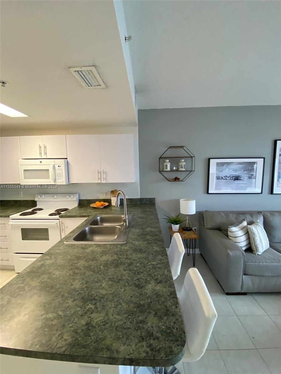 3410 Coral Way 901, Miami, Florida 33145, 1 Bedroom Bedrooms, ,1 BathroomBathrooms,Residential,For Sale,3410 Coral Way 901,A11535544