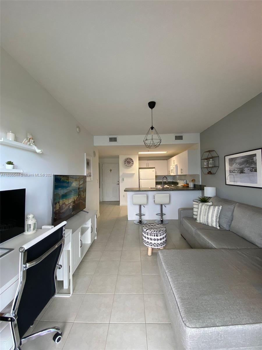 3410 Coral Way 901, Miami, Florida 33145, 1 Bedroom Bedrooms, ,1 BathroomBathrooms,Residential,For Sale,3410 Coral Way 901,A11535544
