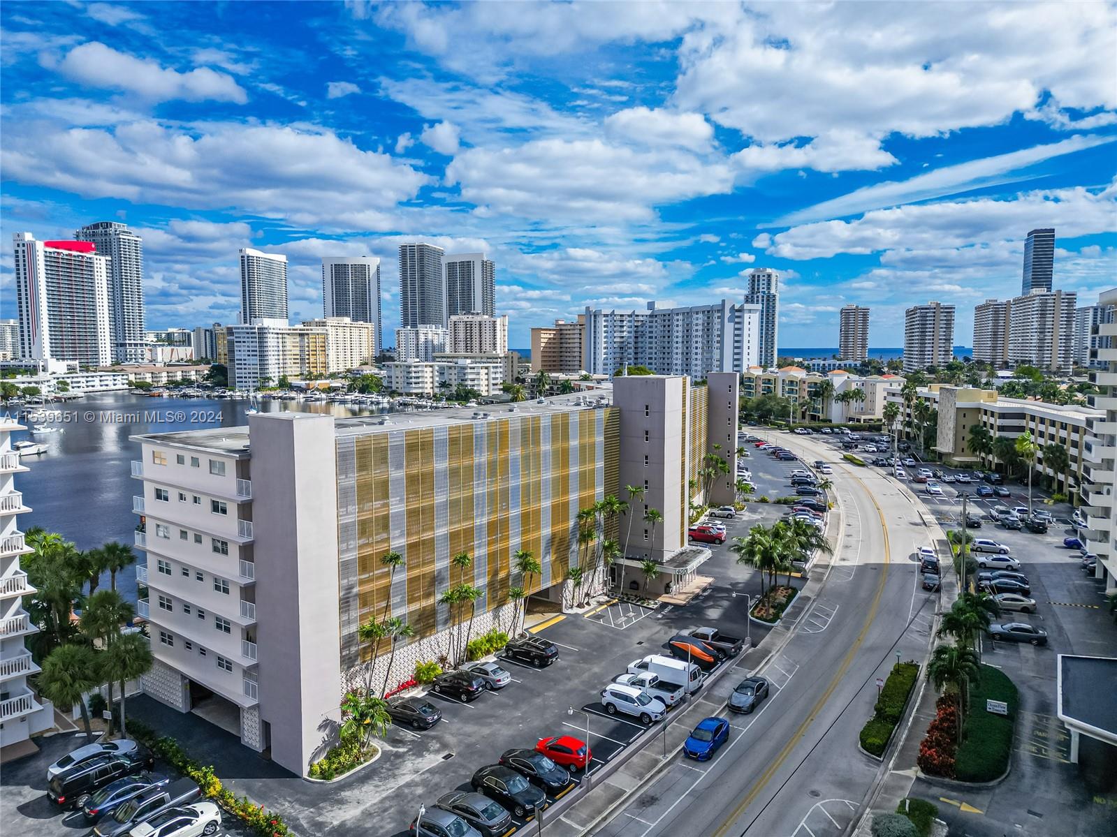 400 Golden Isles Dr 47, Hallandale Beach, Florida 33009, 2 Bedrooms Bedrooms, ,2 BathroomsBathrooms,Residentiallease,For Rent,400 Golden Isles Dr 47,A11539651