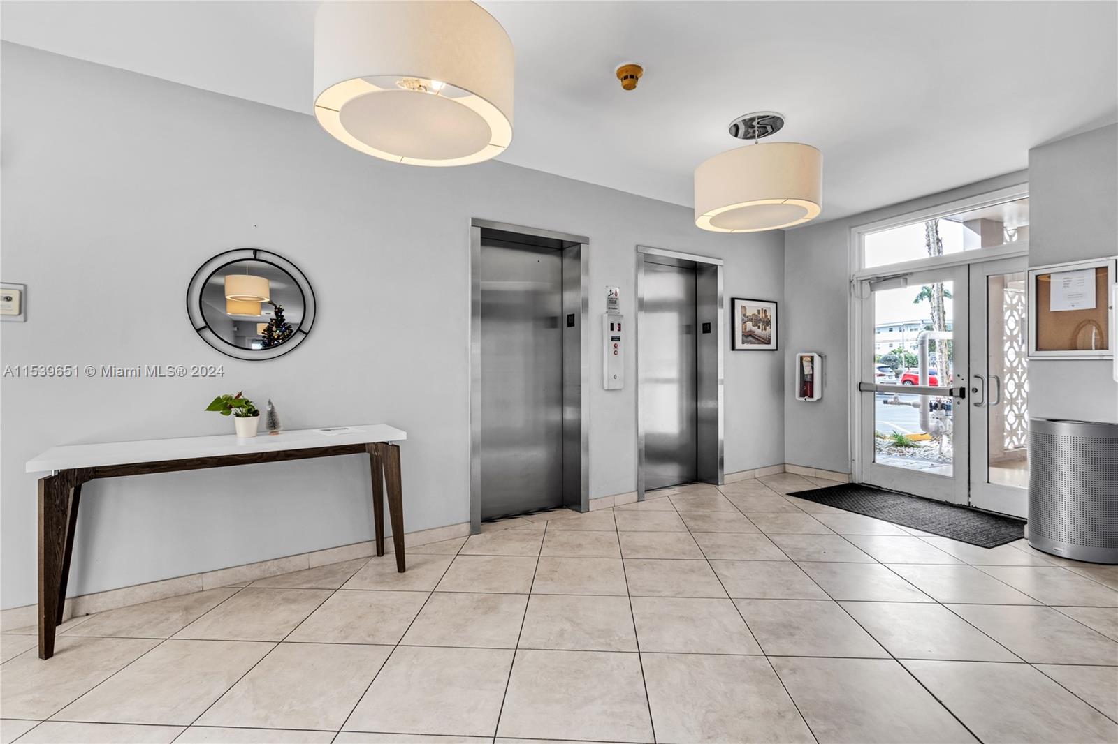 400 Golden Isles Dr 47, Hallandale Beach, Florida 33009, 2 Bedrooms Bedrooms, ,2 BathroomsBathrooms,Residentiallease,For Rent,400 Golden Isles Dr 47,A11539651