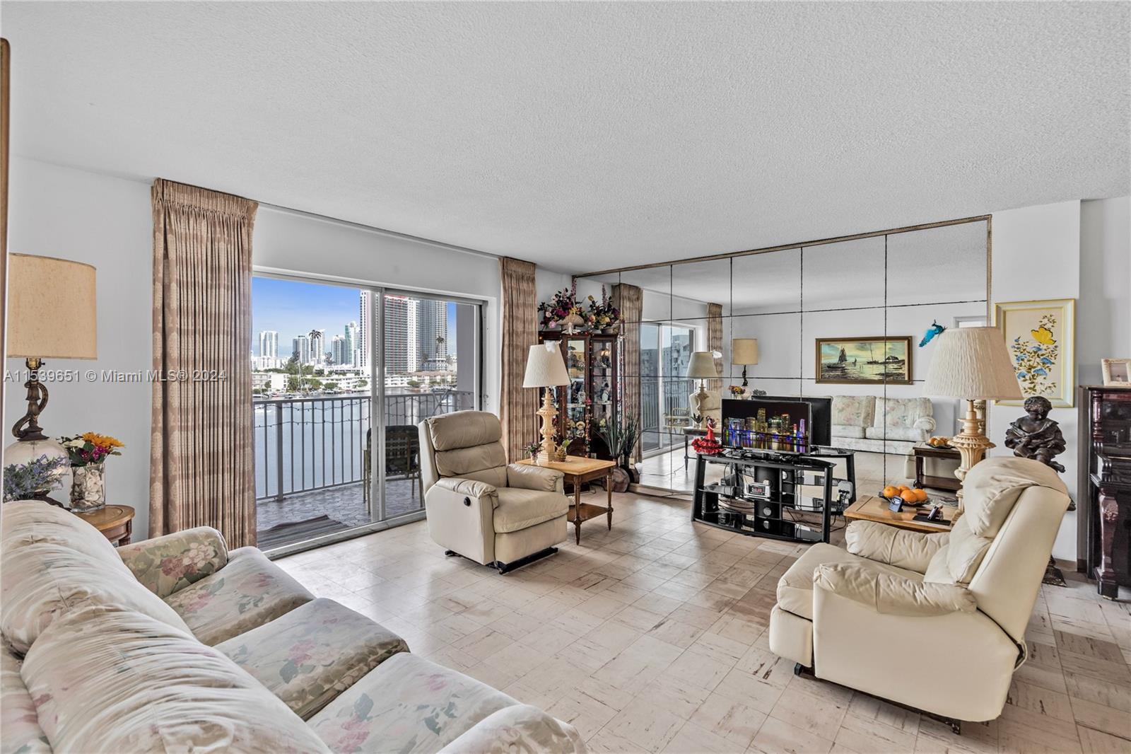 400 Golden Isles Dr 47, Hallandale Beach, Florida 33009, 2 Bedrooms Bedrooms, ,2 BathroomsBathrooms,Residentiallease,For Rent,400 Golden Isles Dr 47,A11539651