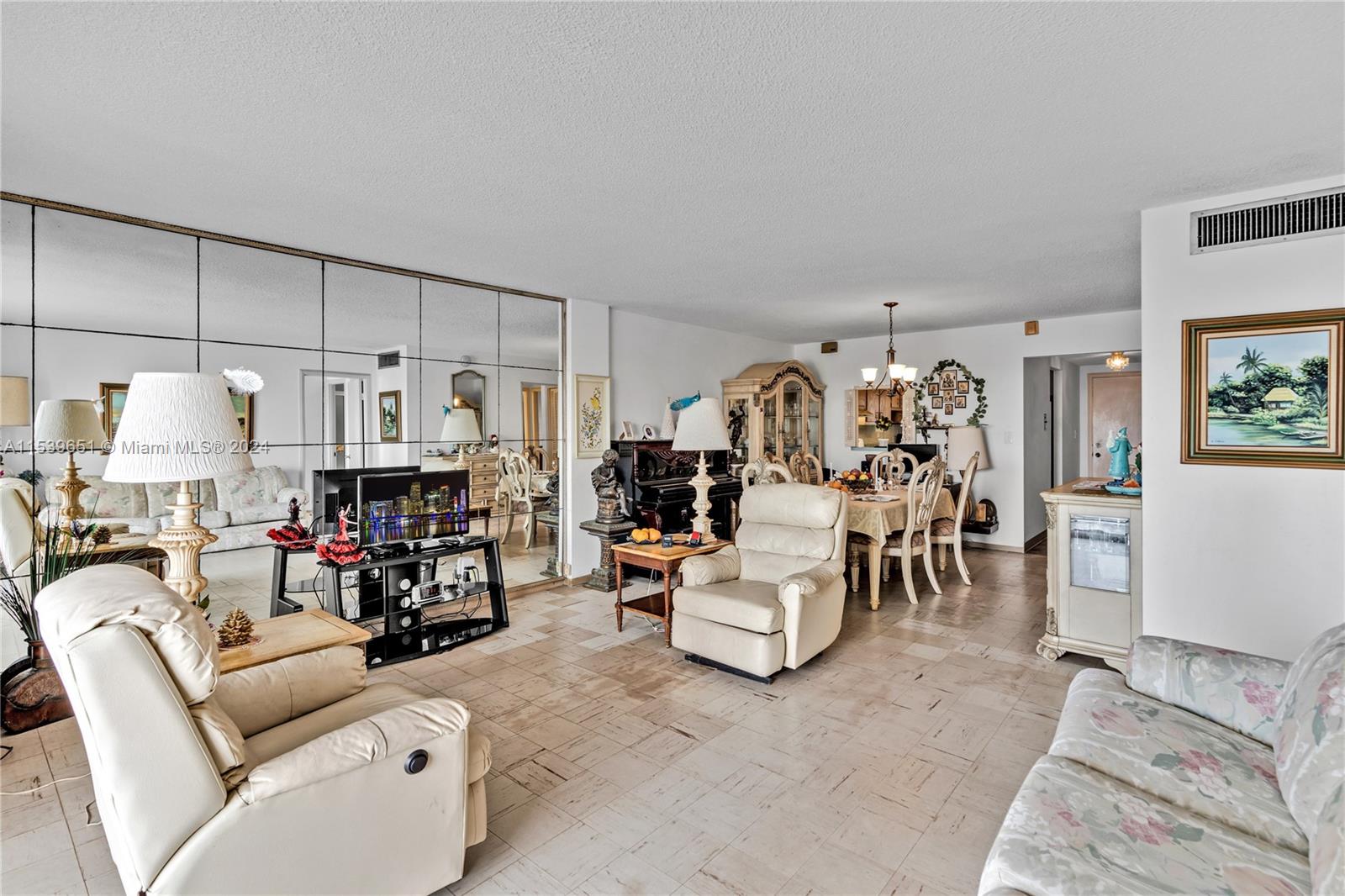 400 Golden Isles Dr 47, Hallandale Beach, Florida 33009, 2 Bedrooms Bedrooms, ,2 BathroomsBathrooms,Residentiallease,For Rent,400 Golden Isles Dr 47,A11539651