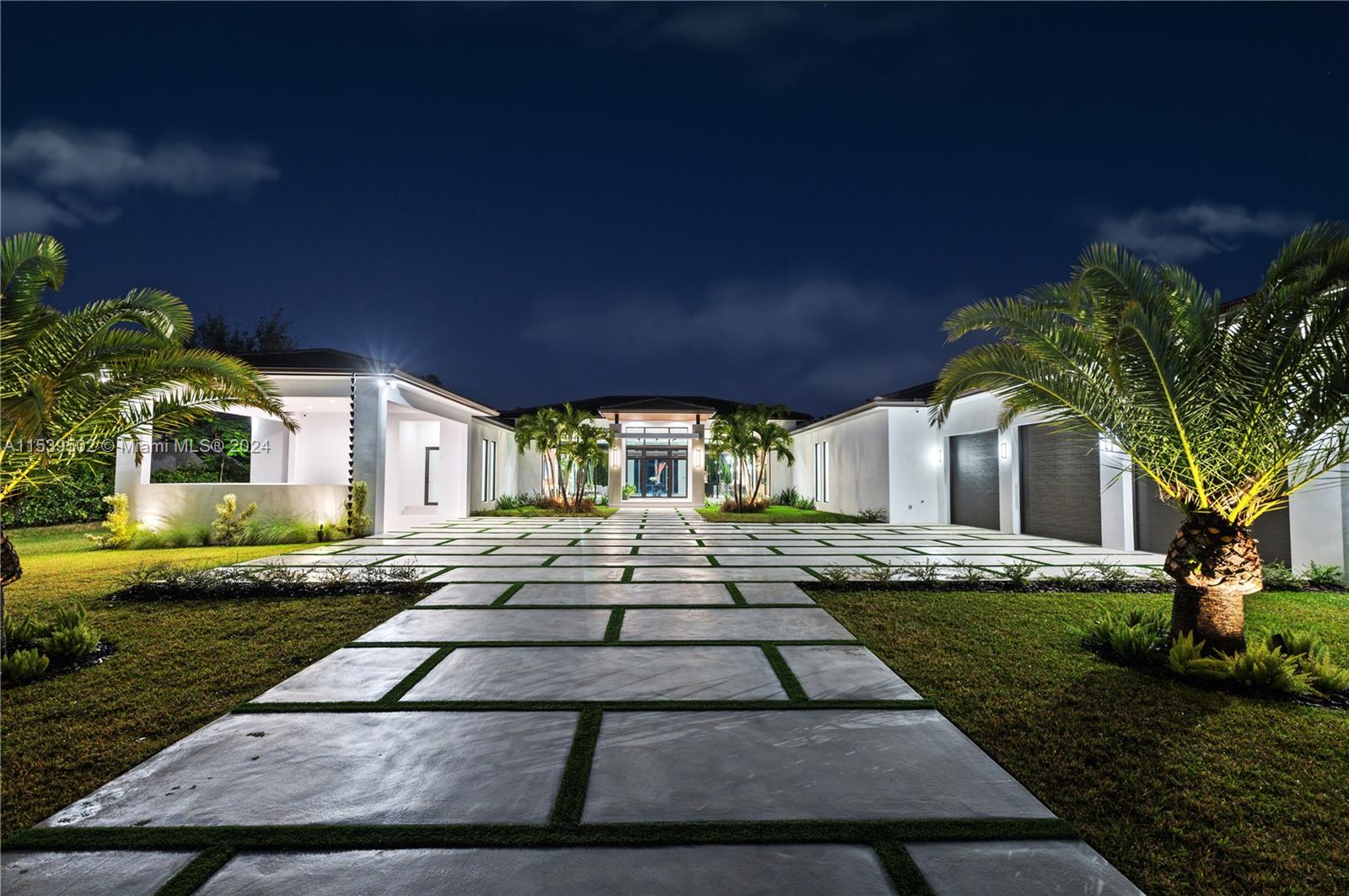 11501 67th Ave, Pinecrest, FL, 33156 United States, 7 Bedrooms Bedrooms, ,7 BathroomsBathrooms,Residential,For Sale,67th Ave,A11539502