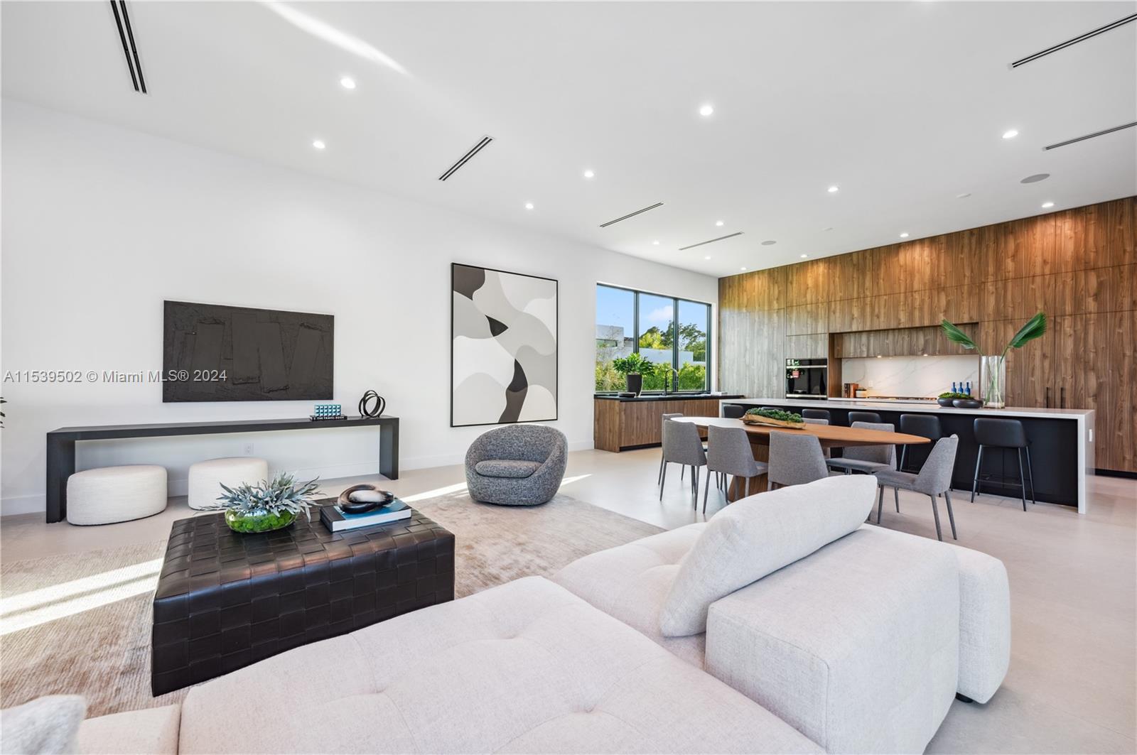 11501 67th Ave, Pinecrest, FL, 33156 United States, 7 Bedrooms Bedrooms, ,7 BathroomsBathrooms,Residential,For Sale,67th Ave,A11539502