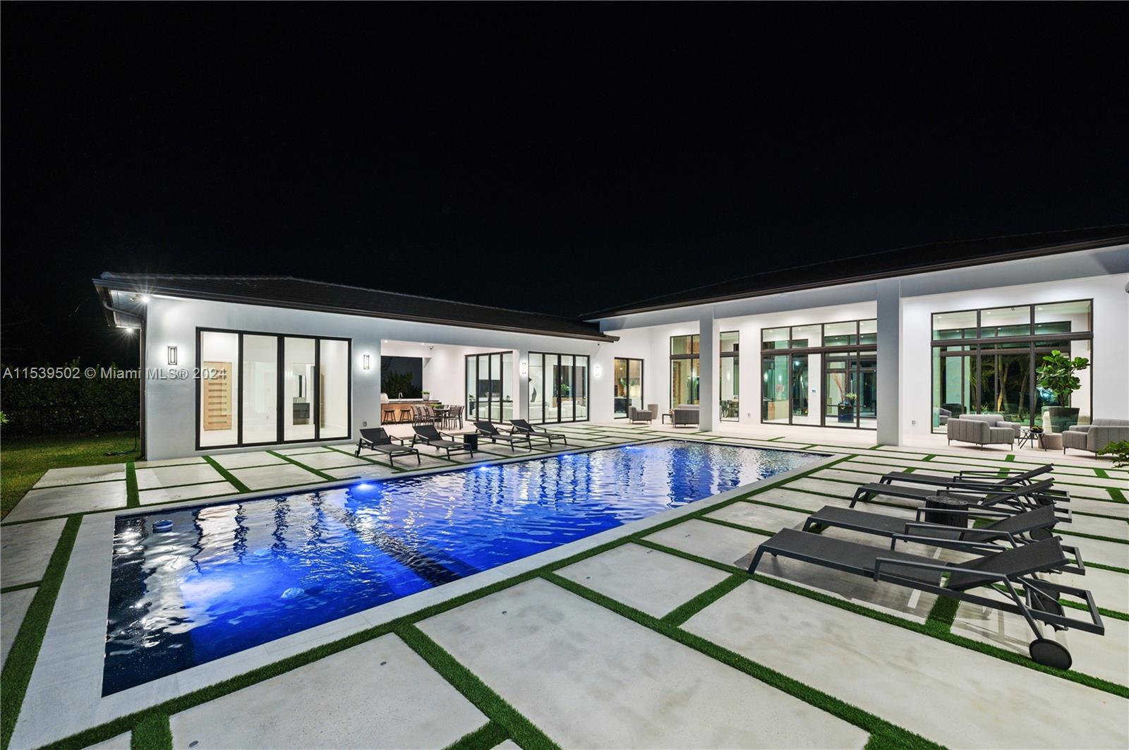 11501 67th Ave, Pinecrest, FL, 33156 United States, 7 Bedrooms Bedrooms, ,7 BathroomsBathrooms,Residential,For Sale,67th Ave,A11539502