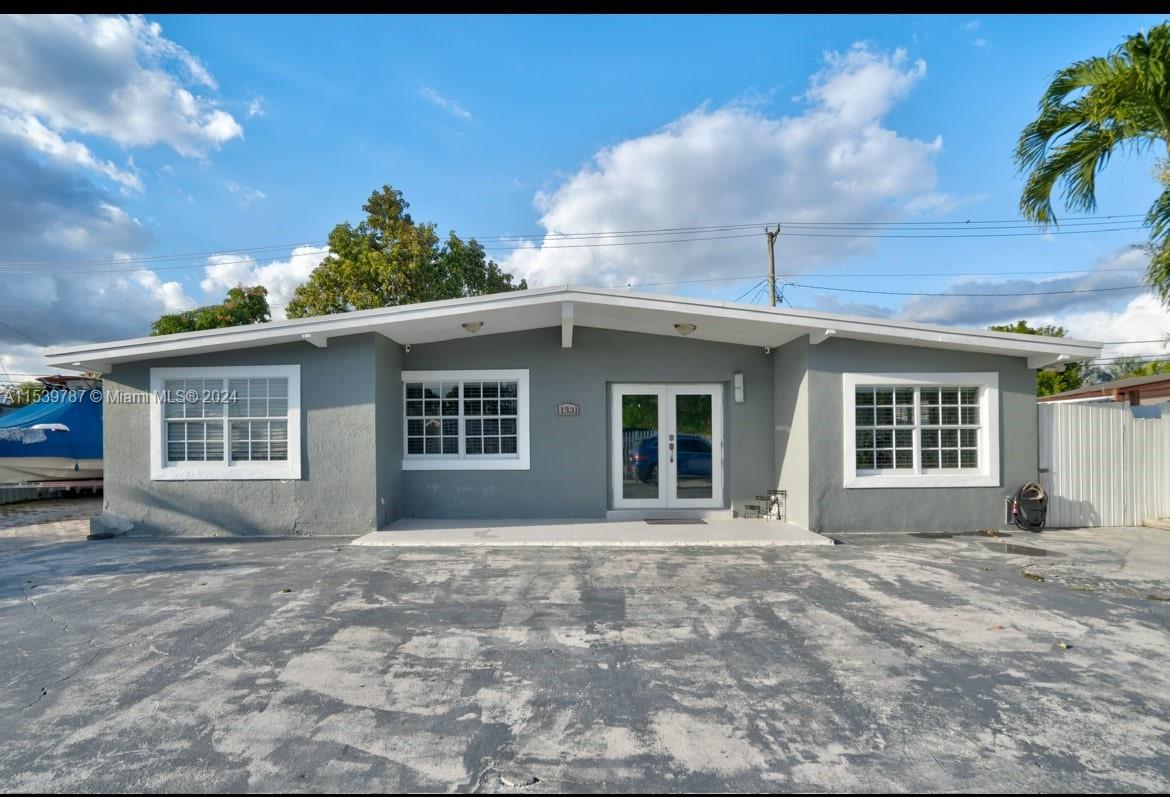 11331 SW 40th Ter  For Sale A11539787, FL