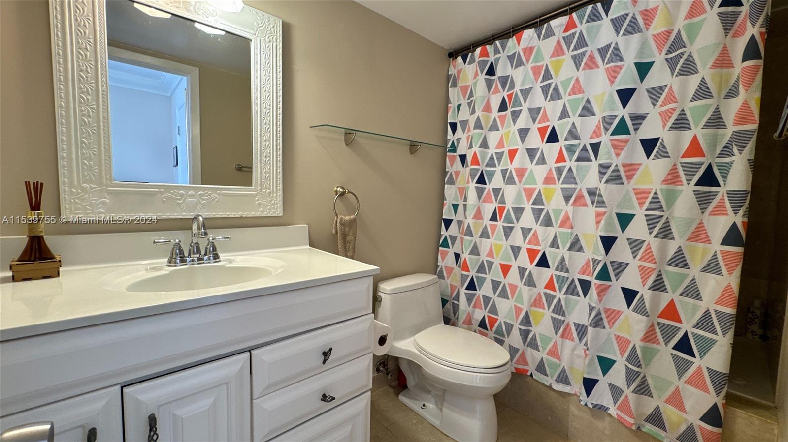 2750 183rd St, Aventura, FL, 33160 United States, 2 Bedrooms Bedrooms, ,2 BathroomsBathrooms,Residential,For Sale,183rd St,A11539755