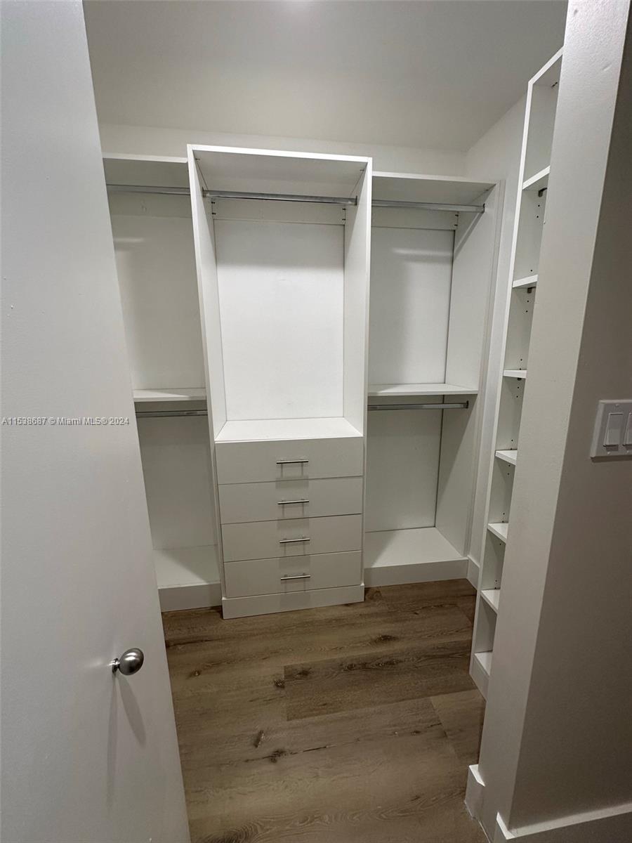 801 Brickell Key Blvd 809, Miami, Florida 33131, 3 Bedrooms Bedrooms, ,3 BathroomsBathrooms,Residentiallease,For Rent,801 Brickell Key Blvd 809,A11538687