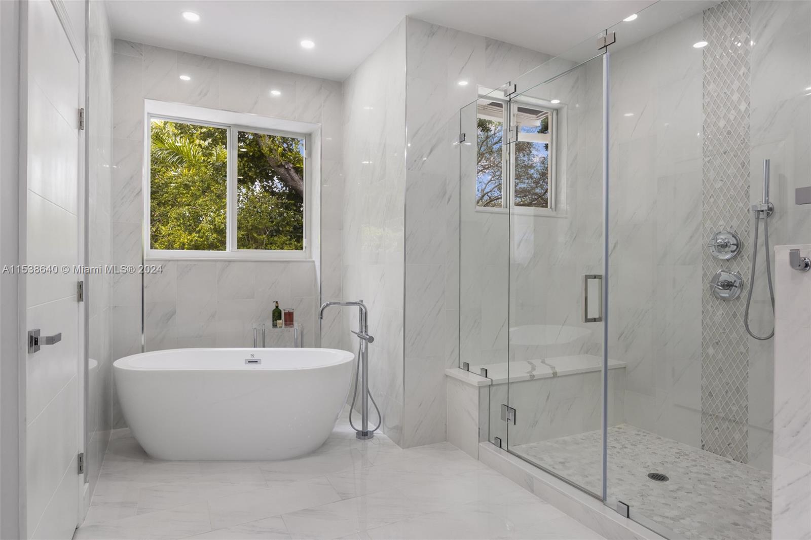 7340 SW 131st St, Pinecrest, Florida 33156, 4 Bedrooms Bedrooms, ,4 BathroomsBathrooms,Residential,For Sale,7340 SW 131st St,A11538640
