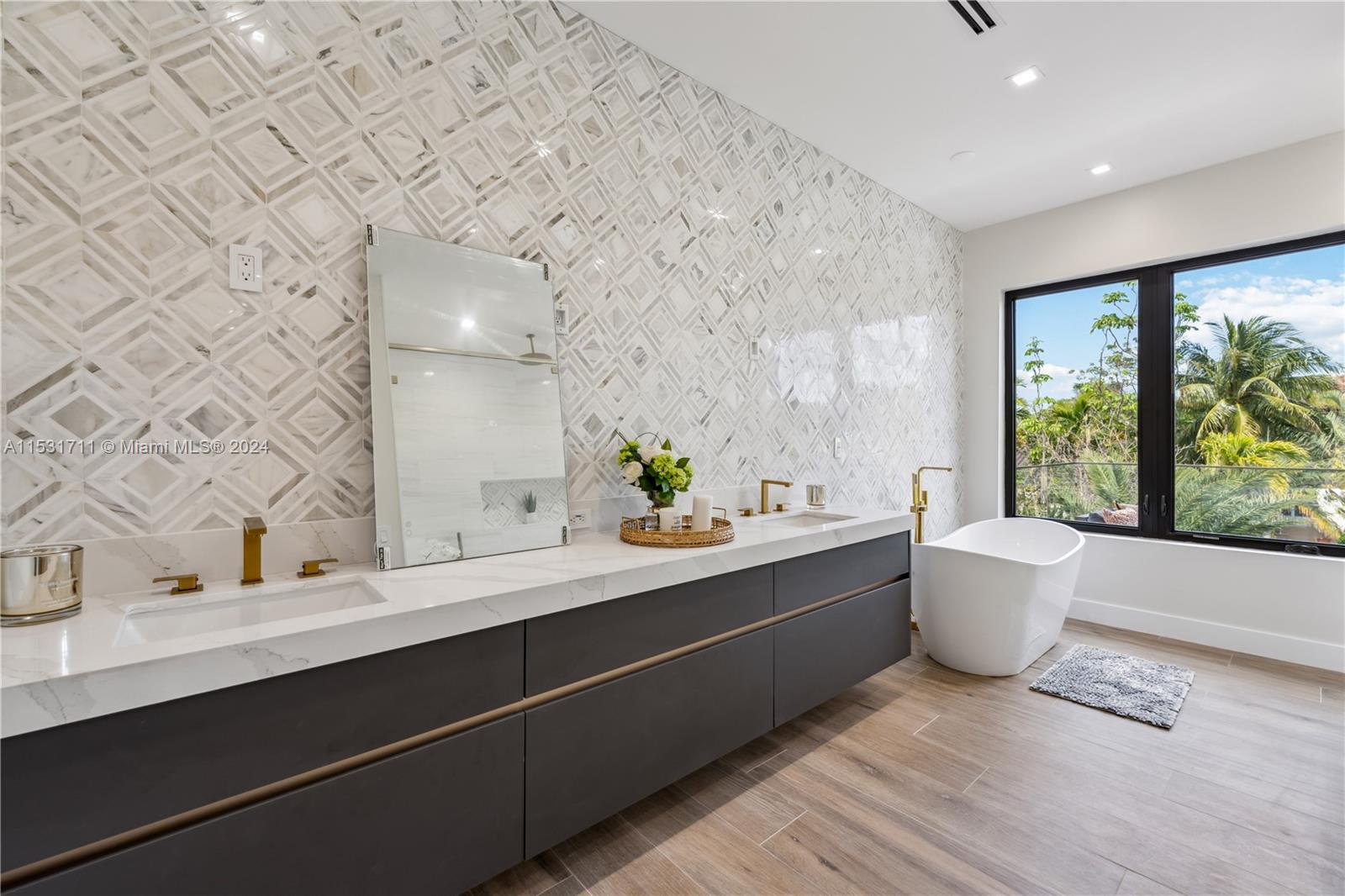 5855 35th St, Miami, FL, 33155 United States, 7 Bedrooms Bedrooms, ,7 BathroomsBathrooms,Residential,For Sale,35th St,A11531711