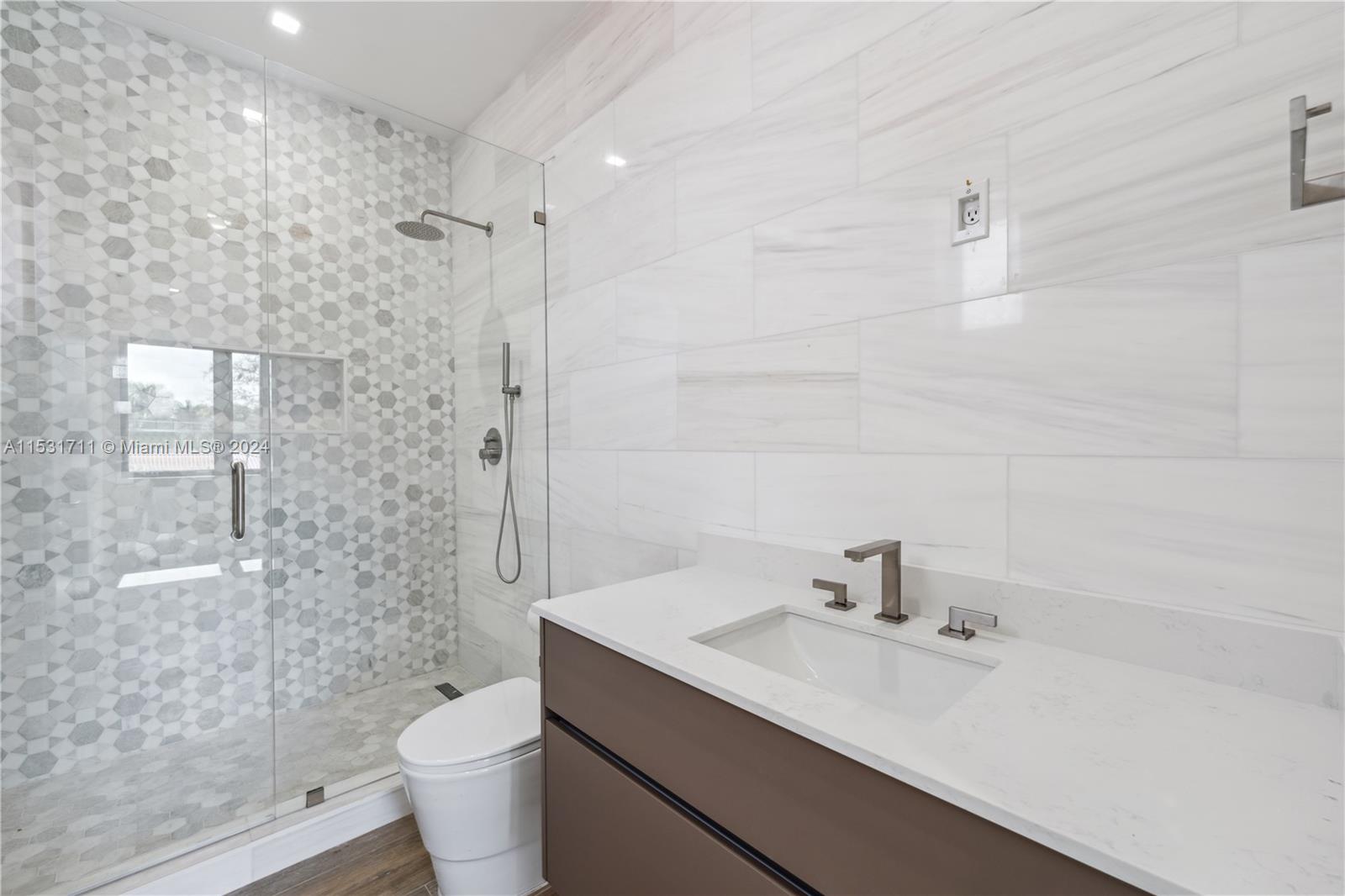 5855 35th St, Miami, FL, 33155 United States, 7 Bedrooms Bedrooms, ,7 BathroomsBathrooms,Residential,For Sale,35th St,A11531711