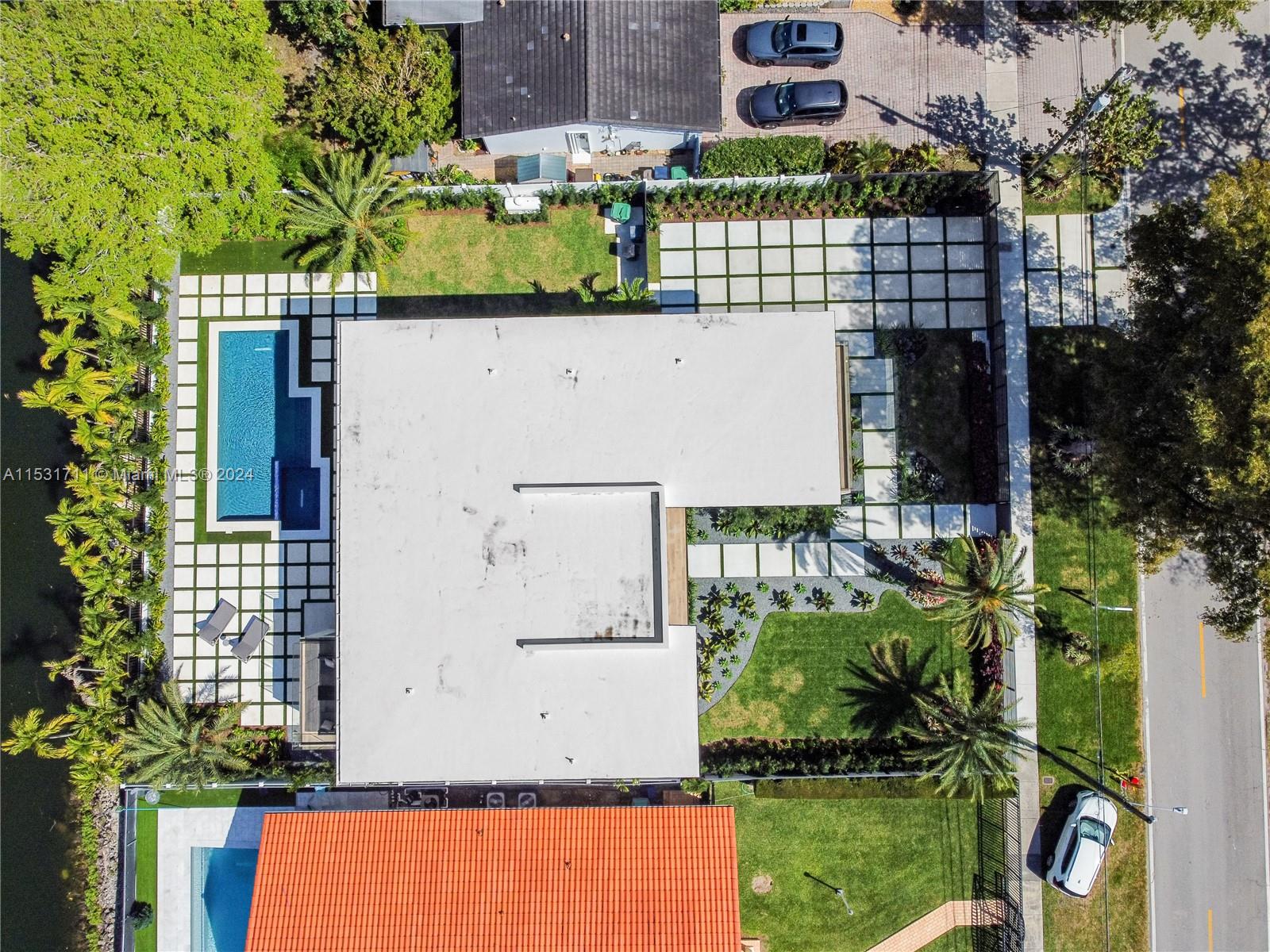 5855 35th St, Miami, FL, 33155 United States, 7 Bedrooms Bedrooms, ,7 BathroomsBathrooms,Residential,For Sale,35th St,A11531711