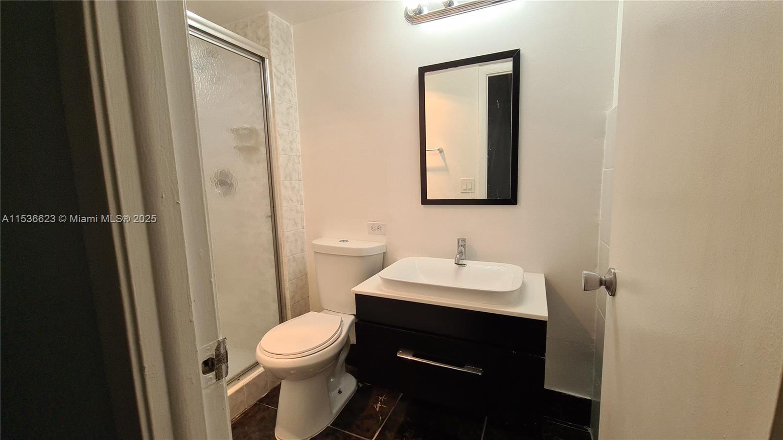 110 S Shore Dr 6C, Miami Beach, Florida 33141, 2 Bedrooms Bedrooms, ,2 BathroomsBathrooms,Residential,For Sale,110 S Shore Dr 6C,A11536623