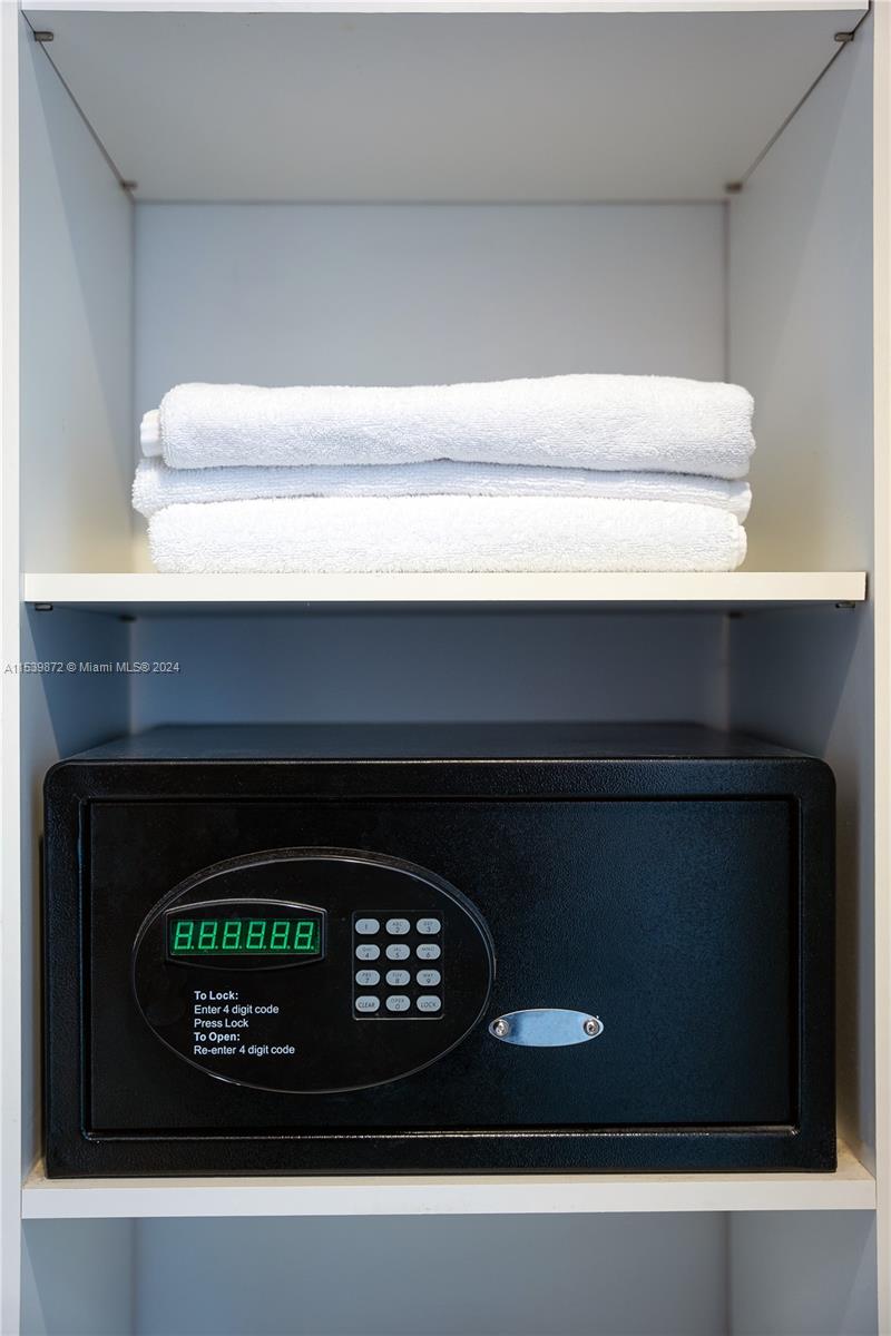 2602 E Hallandale Beach Blvd R2704, Hallandale Beach, Florida 33009, 2 Bedrooms Bedrooms, ,2 BathroomsBathrooms,Residential,For Sale,2602 E Hallandale Beach Blvd R2704,A11539872