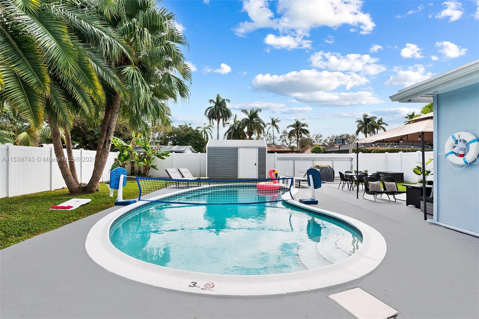 1426 Coolidge St, Hollywood, Florida 33020, 5 Bedrooms Bedrooms, ,3 BathroomsBathrooms,Residential,For Sale,1426 Coolidge St,A11539743