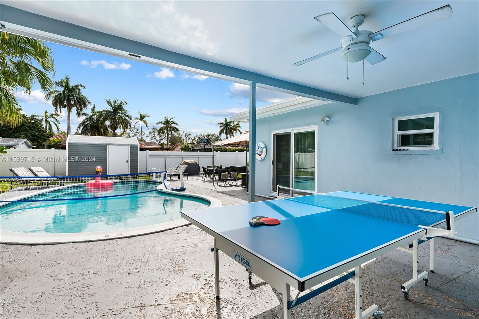 1426 Coolidge St, Hollywood, Florida 33020, 5 Bedrooms Bedrooms, ,3 BathroomsBathrooms,Residential,For Sale,1426 Coolidge St,A11539743