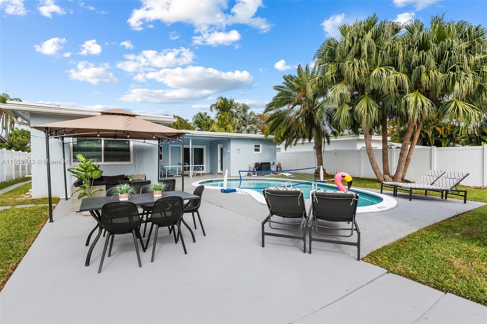 1426 Coolidge St, Hollywood, Florida 33020, 5 Bedrooms Bedrooms, ,3 BathroomsBathrooms,Residential,For Sale,1426 Coolidge St,A11539743