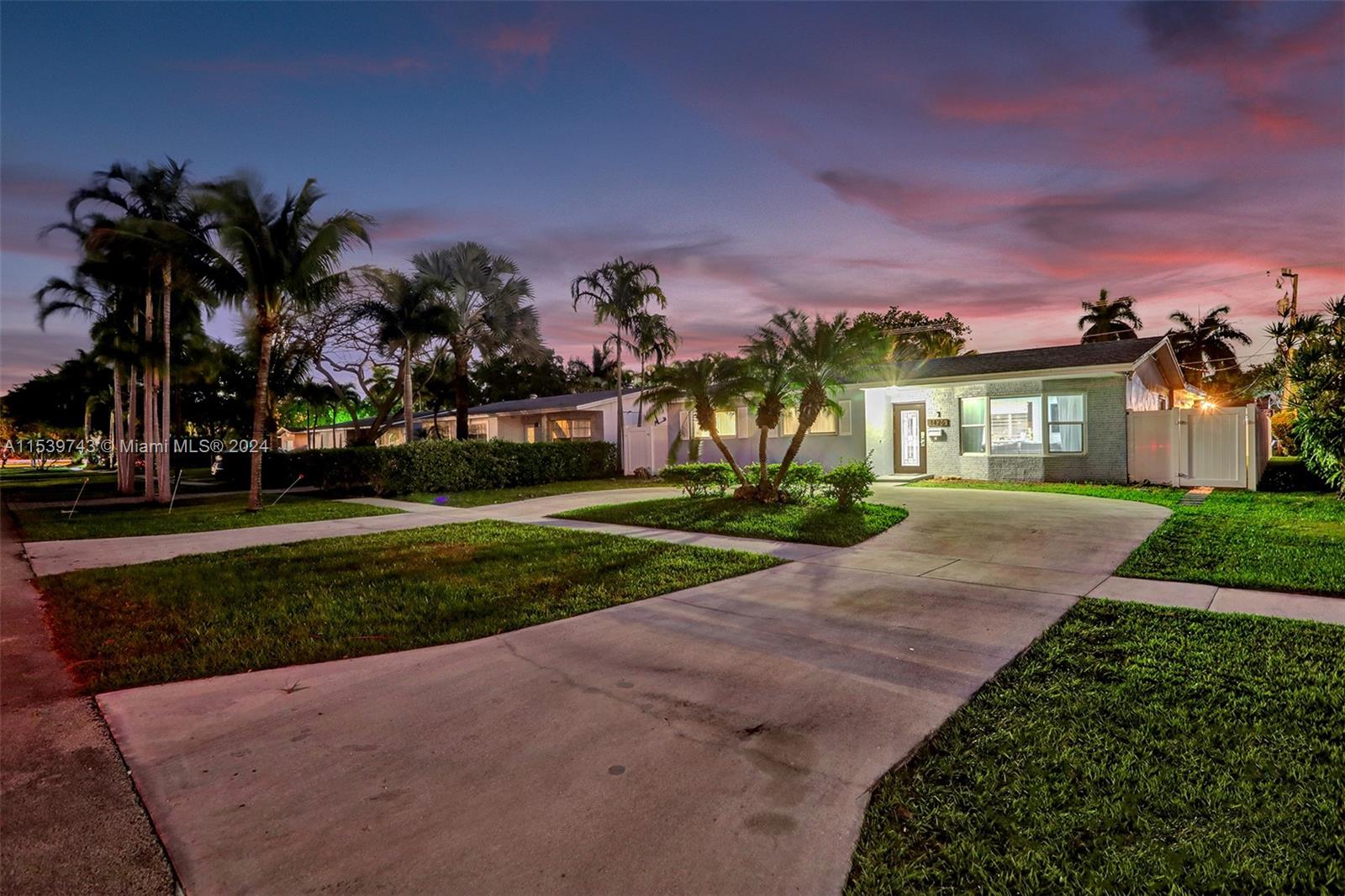 1426 Coolidge St, Hollywood, Florida 33020, 5 Bedrooms Bedrooms, ,3 BathroomsBathrooms,Residential,For Sale,1426 Coolidge St,A11539743