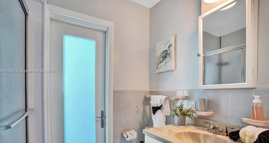 1426 Coolidge St, Hollywood, Florida 33020, 5 Bedrooms Bedrooms, ,3 BathroomsBathrooms,Residential,For Sale,1426 Coolidge St,A11539743